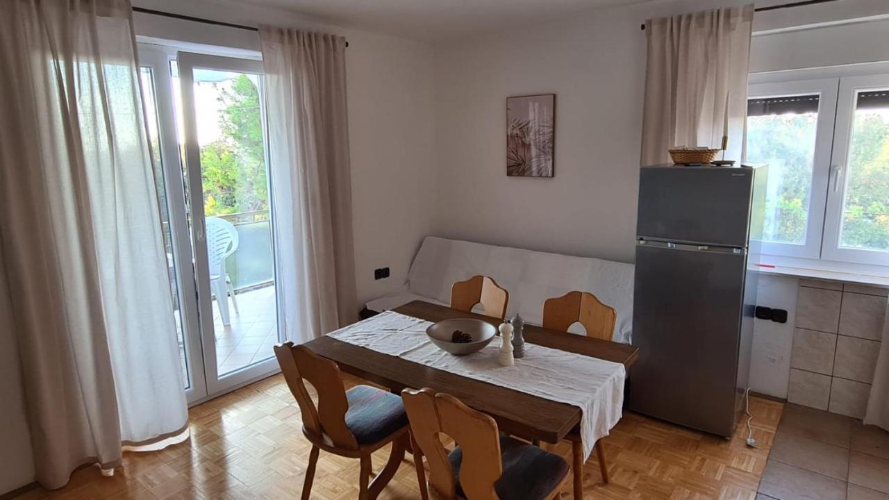 Apartmani Jelena Petrcane Eksteriør billede